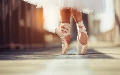 Fiction in a minute: Dancer